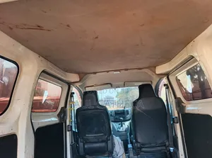 Nissan NV200 2011 White