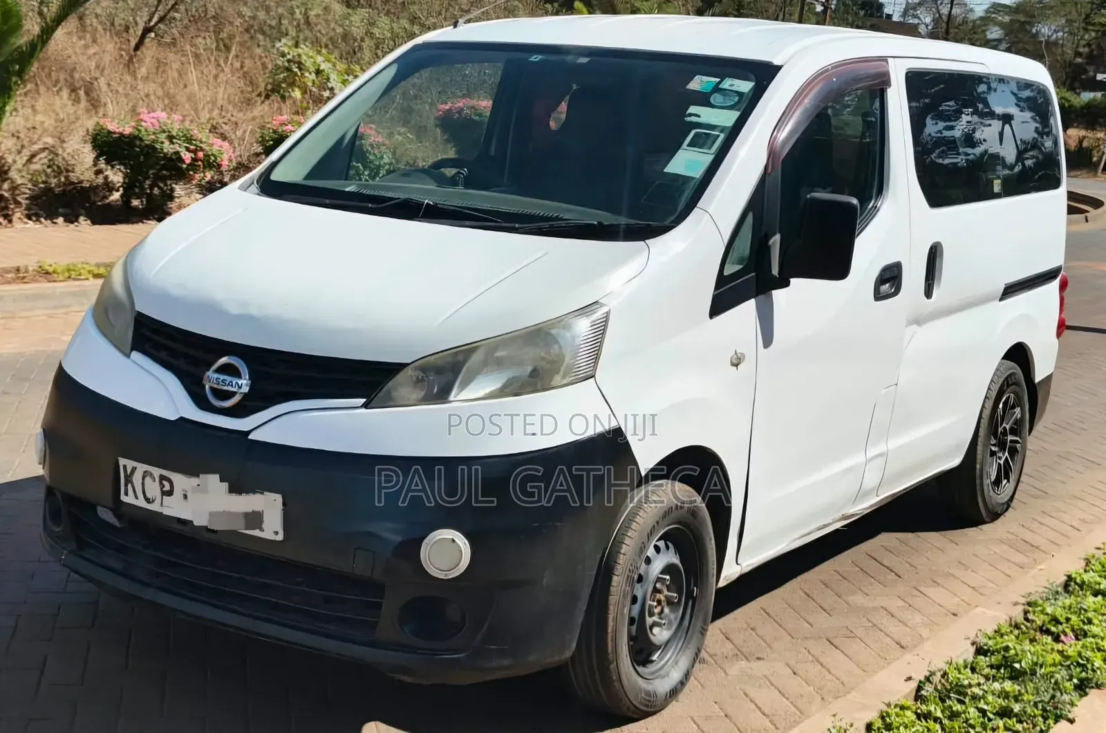 Nissan NV200 2011 White
