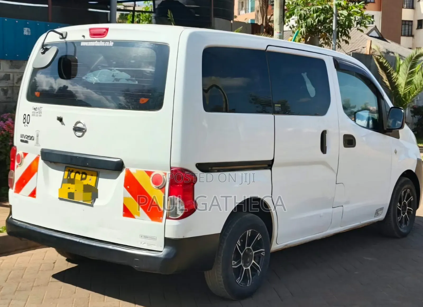 Nissan NV200 2011 White