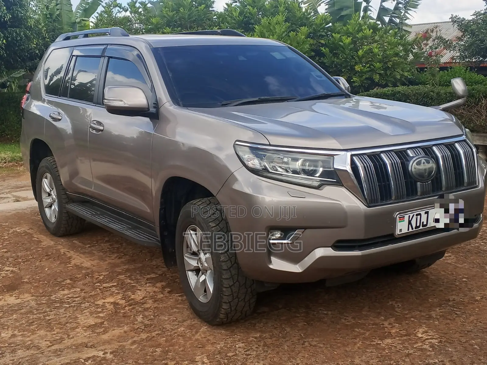 Toyota Land Cruiser Prado 2018 Gray