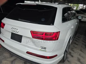 Audi Q7 2019 Pearl