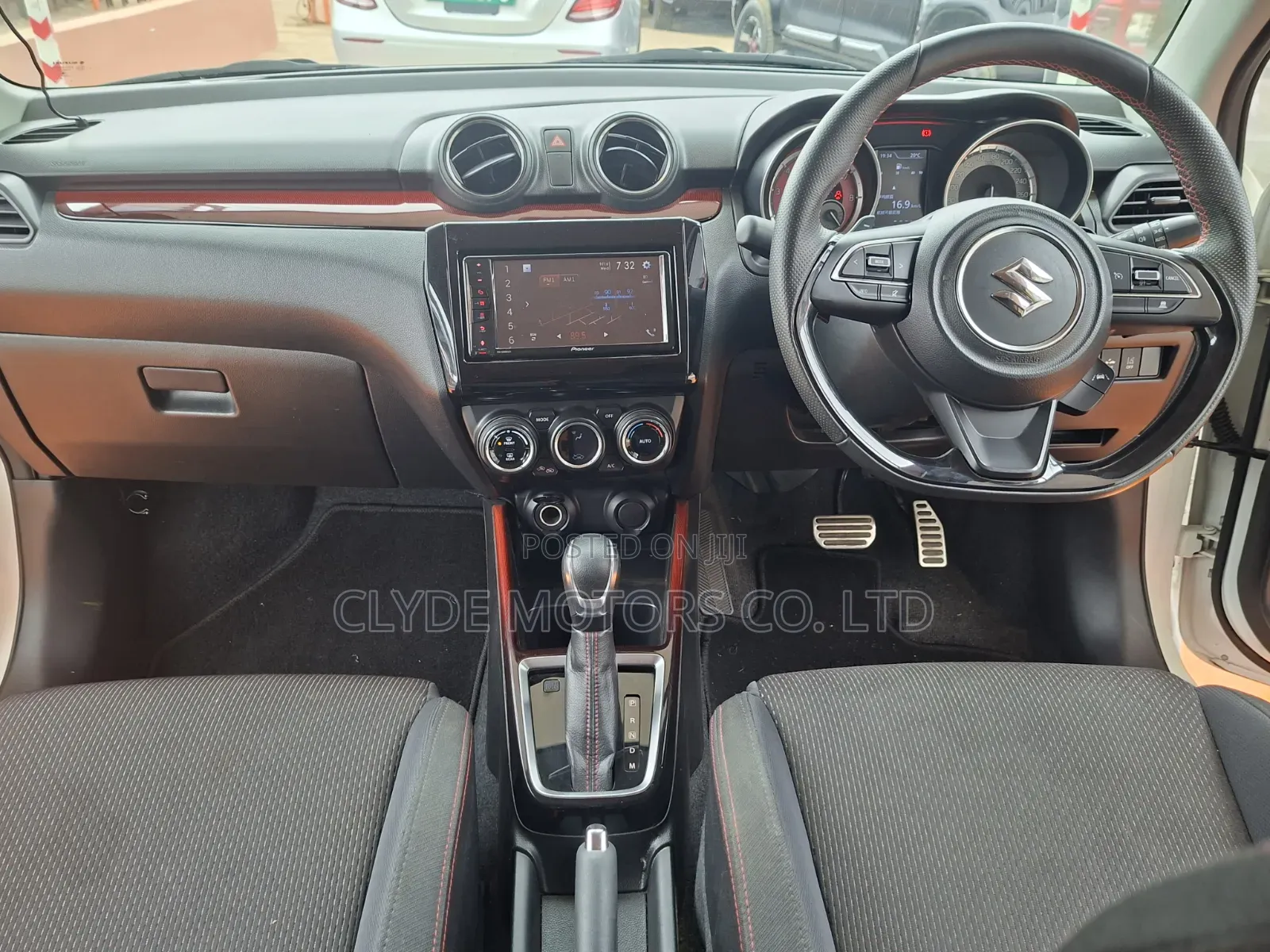 Suzuki Swift Sport 2019 White