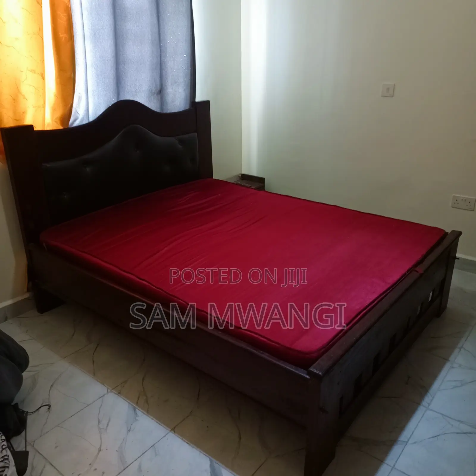 5*6 Mahogany Bed + Mattress