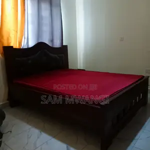 5*6 Mahogany Bed + Mattress
