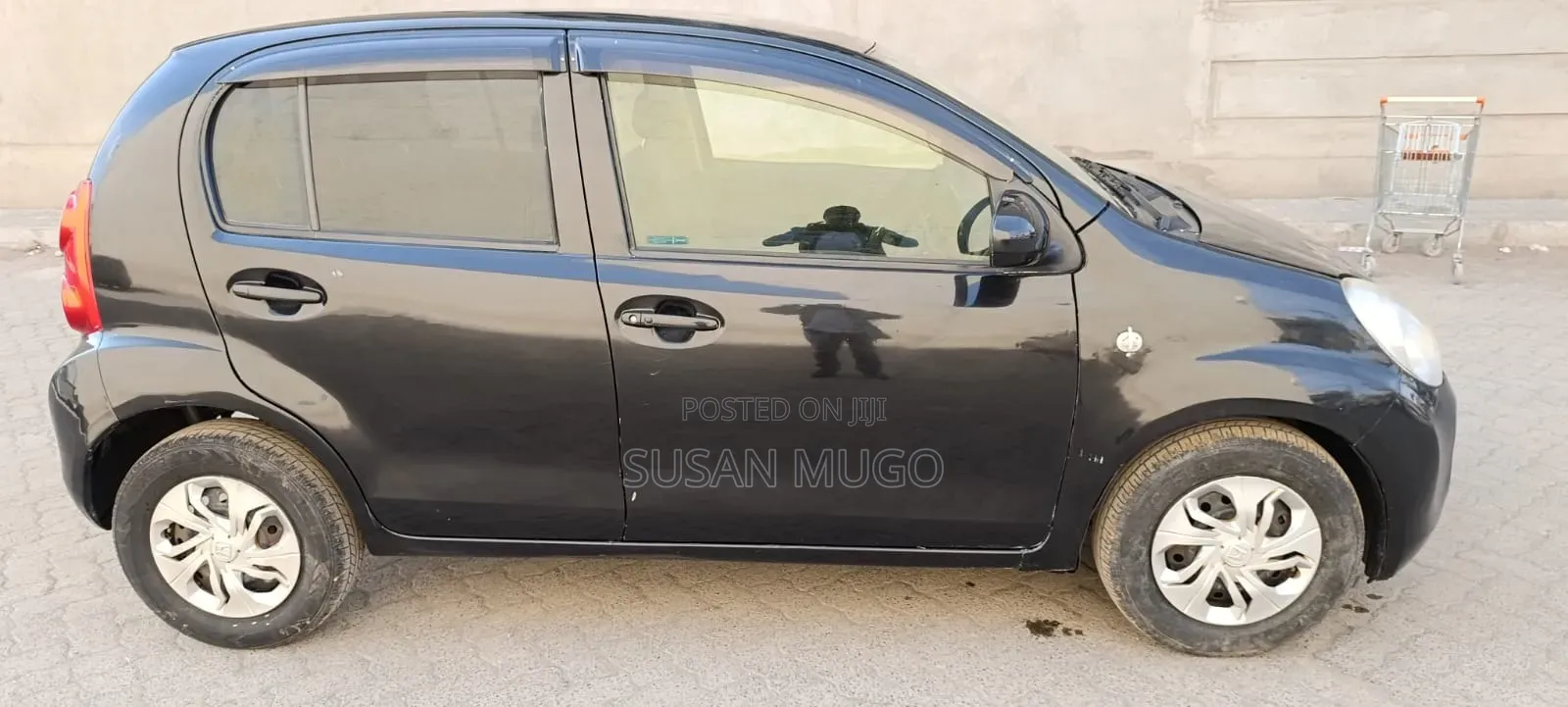 Toyota Passo 2012