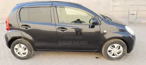 Toyota Passo 2012