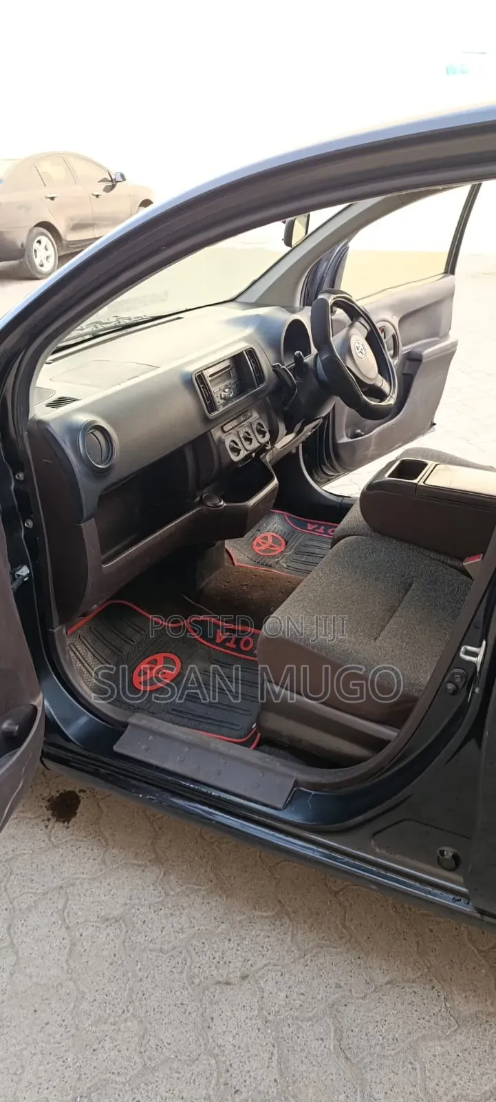 Toyota Passo 2012