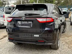 Toyota Harrier 2.0 2019 Black