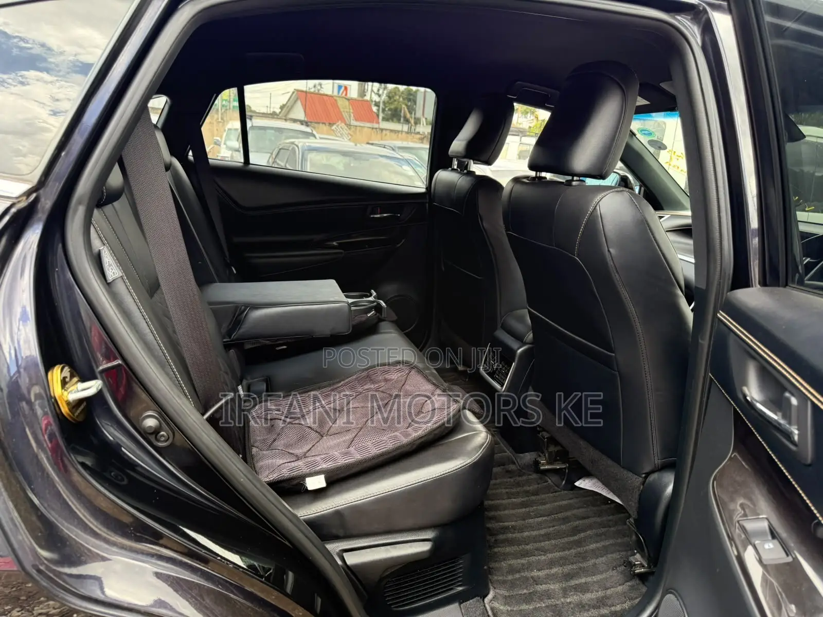 Toyota Harrier 2.0 2019 Black