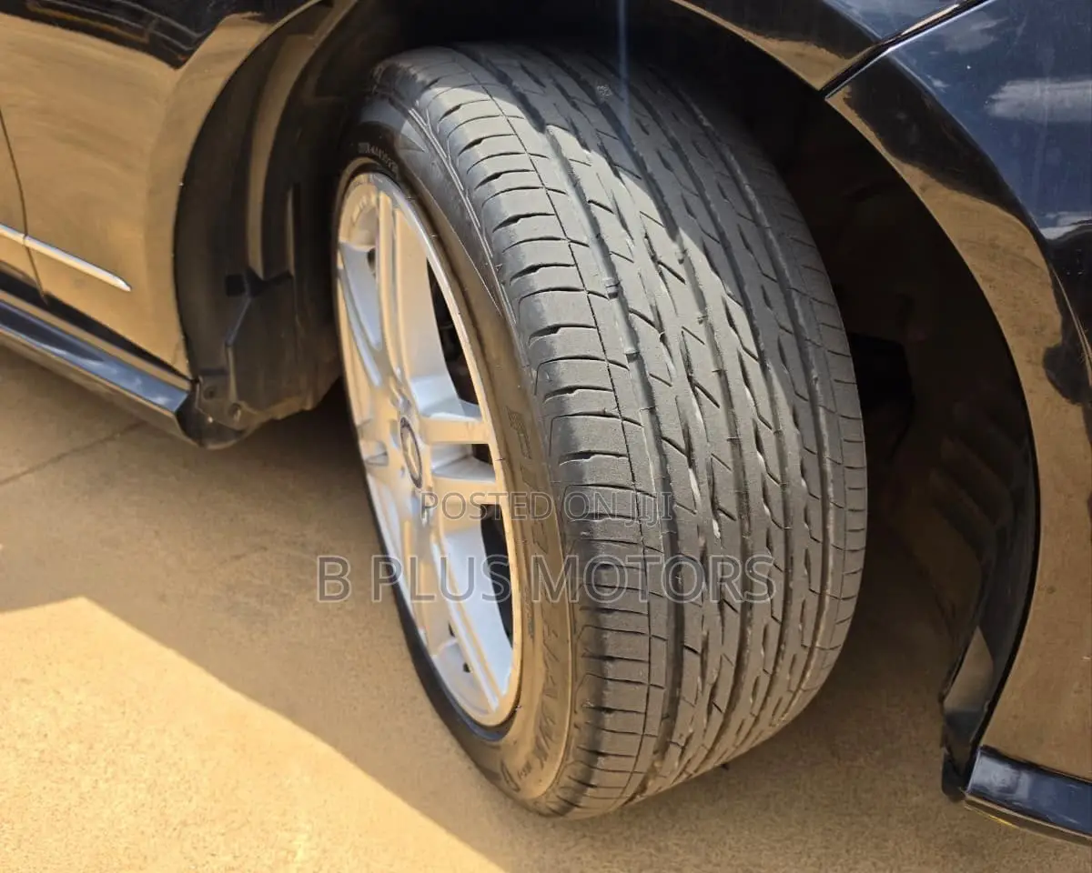 Mercedes-Benz E250 2011 Black