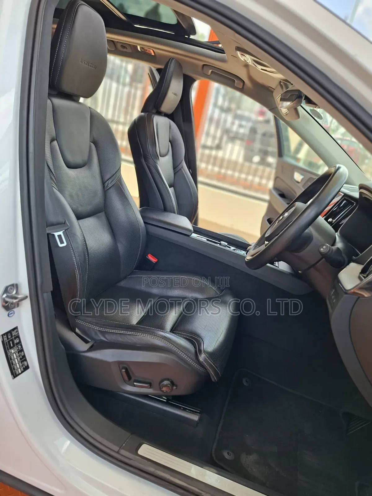 Volvo XC60 2019 White