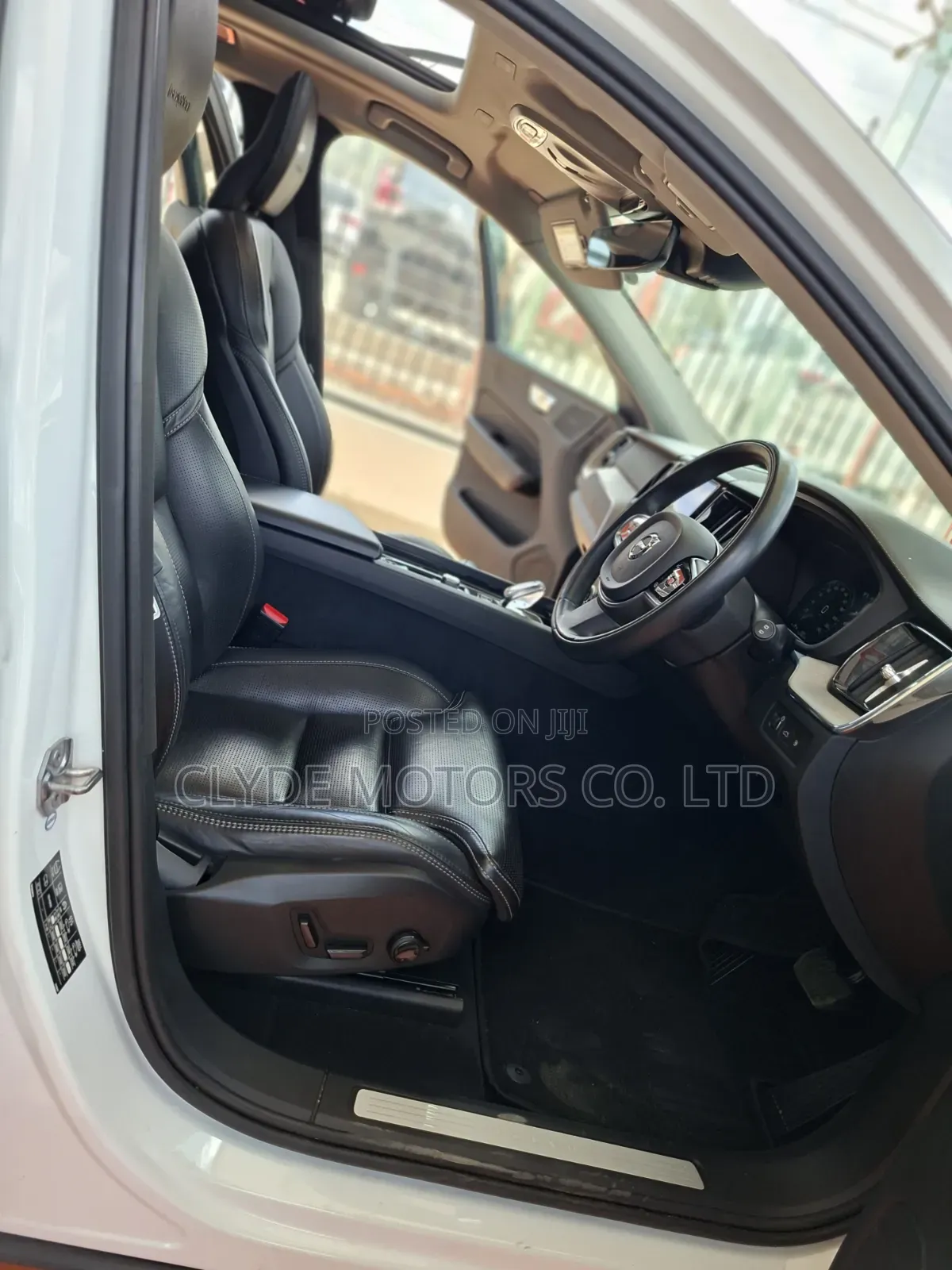 Volvo XC60 2019 White