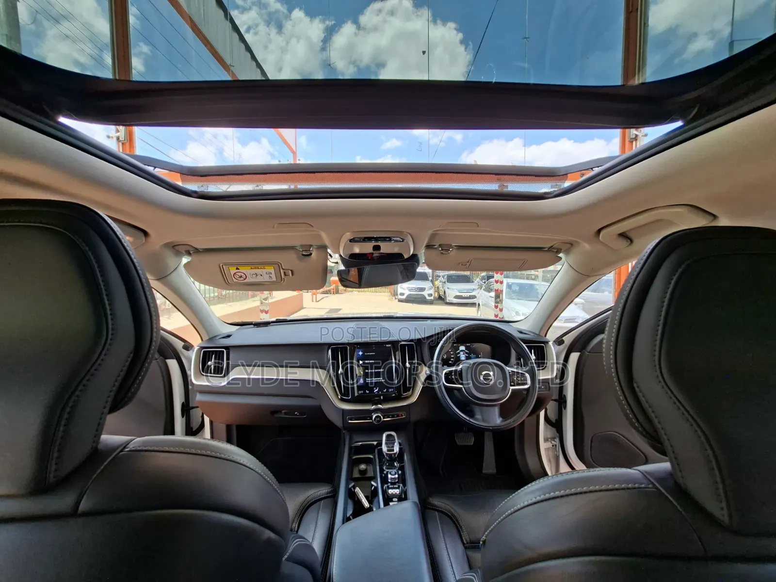 Volvo XC60 2019 White