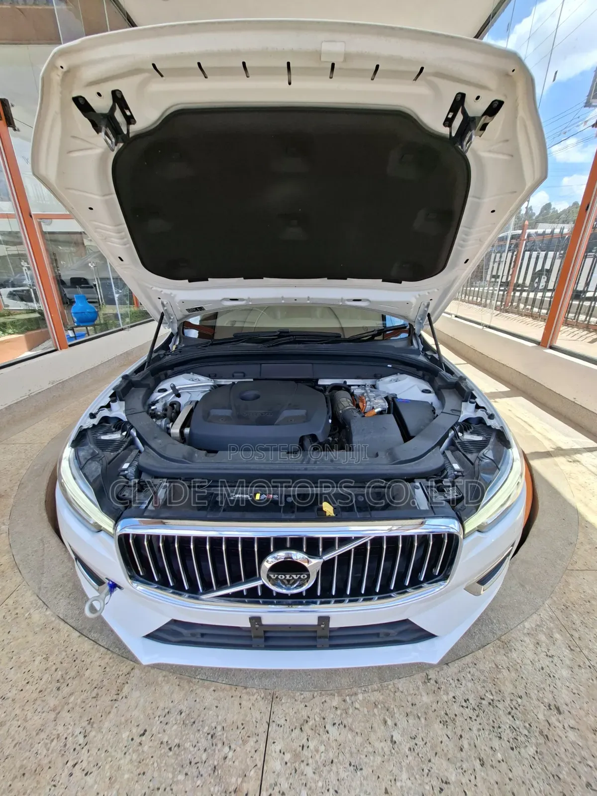 Volvo XC60 2019 White