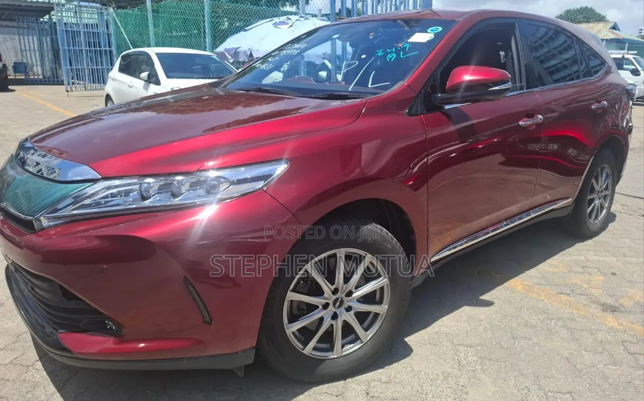 Toyota Harrier 2.0 2019 Maroon