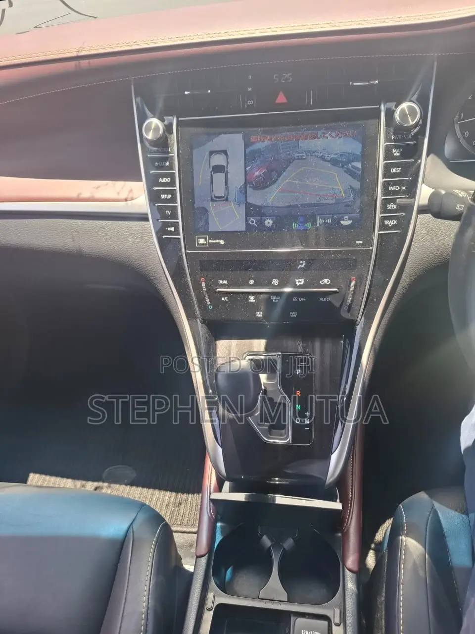 Toyota Harrier 2.0 2019 Maroon