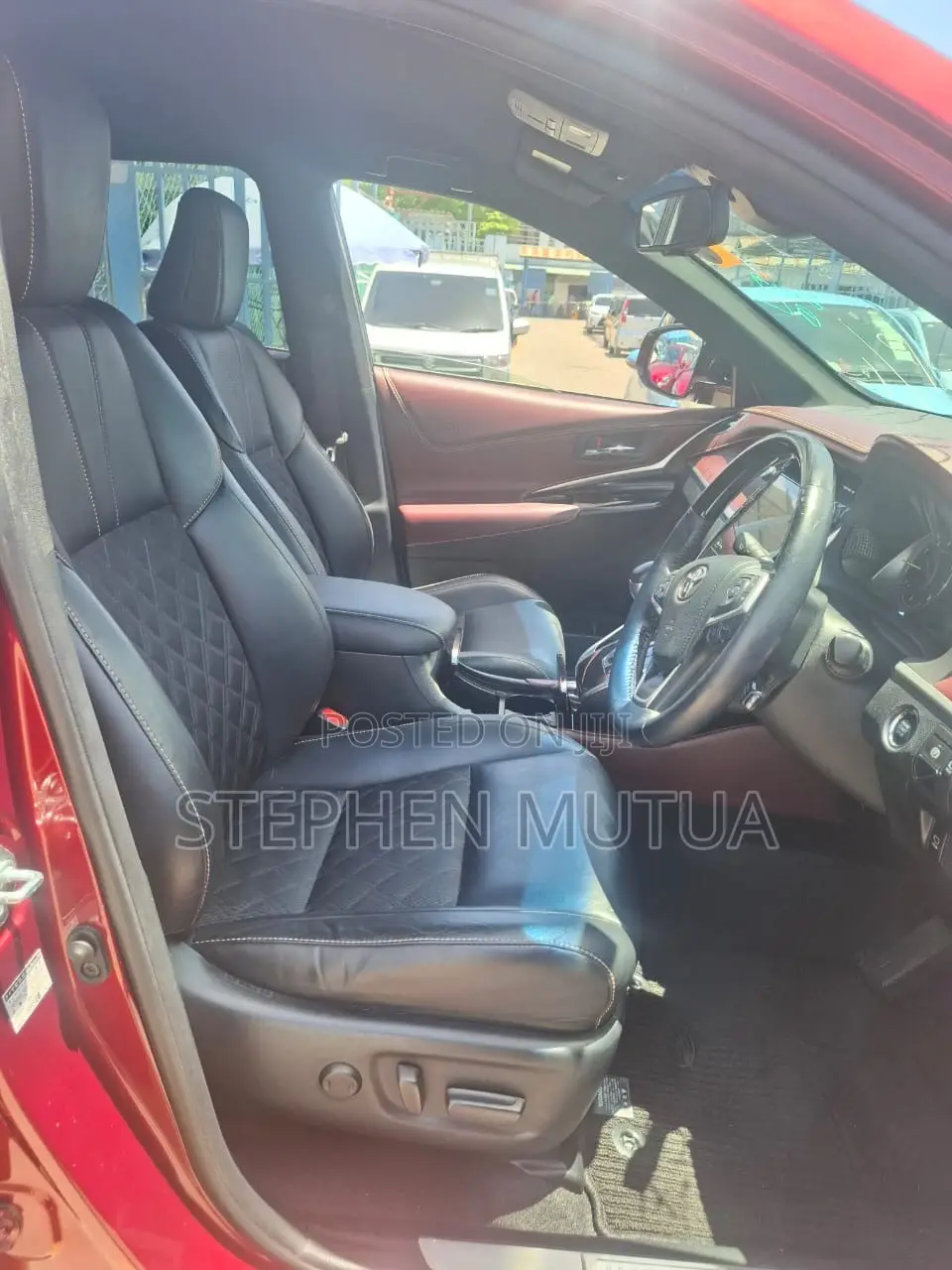 Toyota Harrier 2.0 2019 Maroon