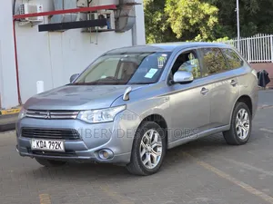 Mitsubishi Outlander 2014 Silver