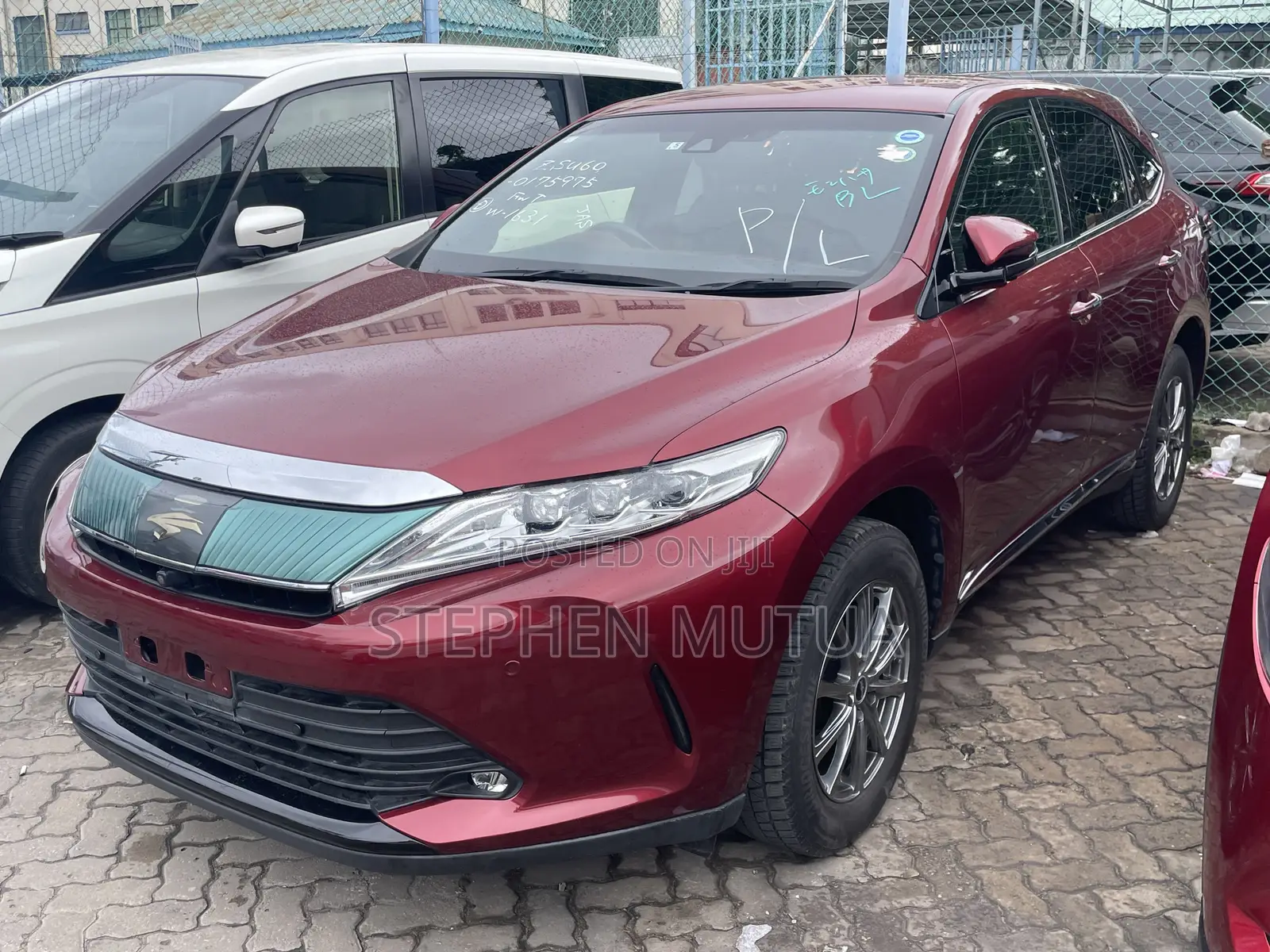 Toyota Harrier 2.0 2019 Maroon