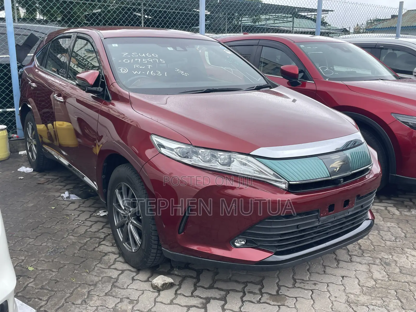 Toyota Harrier 2.0 2019 Maroon