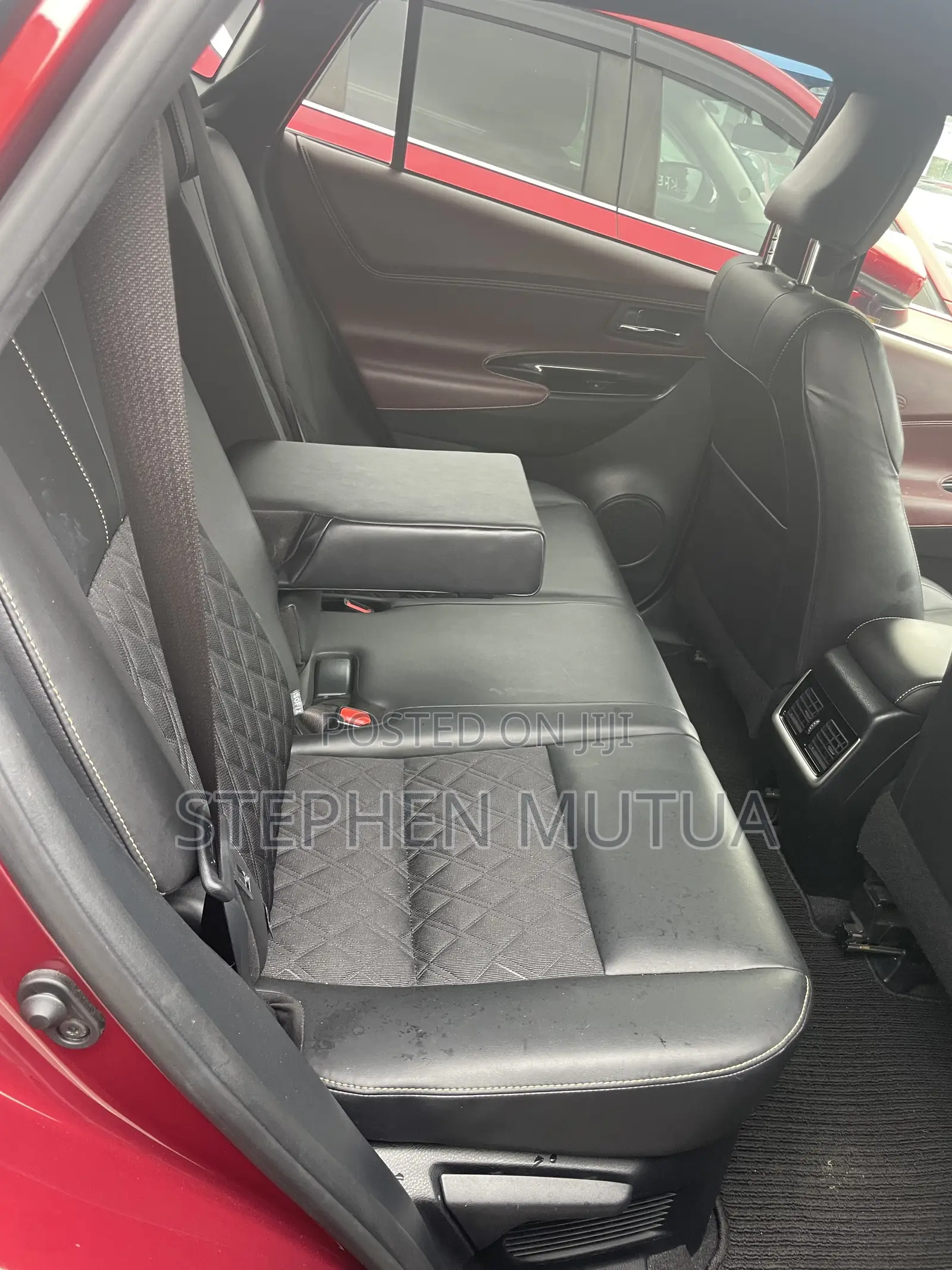 Toyota Harrier 2.0 2019 Maroon