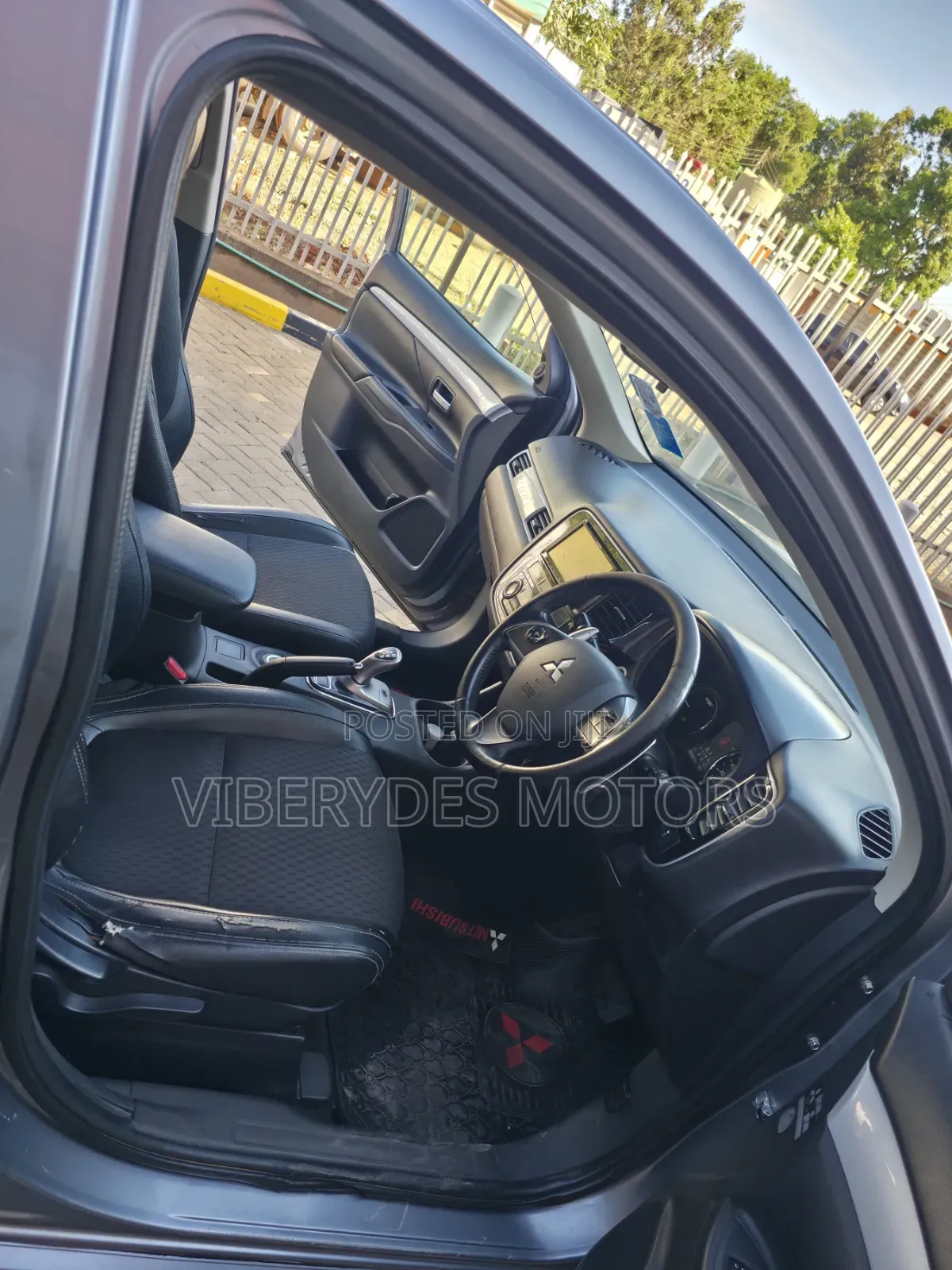 Mitsubishi Outlander 2014 Silver