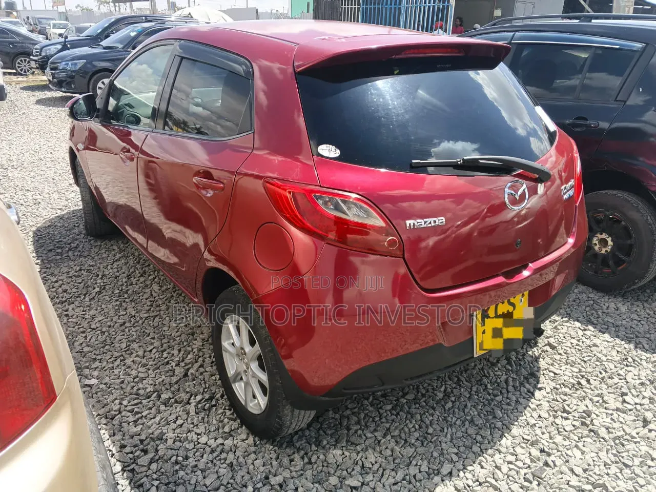 Mazda Demio 2012