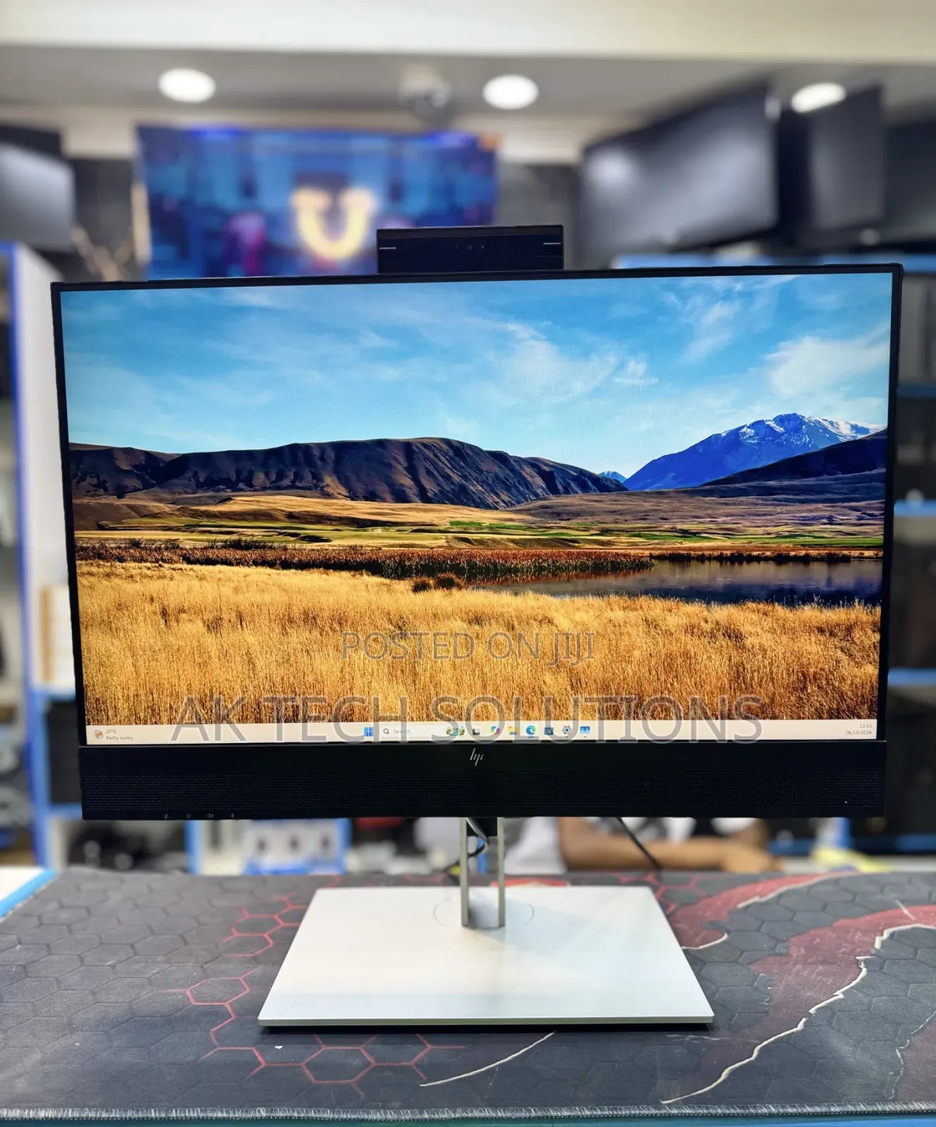 HP E24m G4 FHD USB-C 24 Inches FHD Ips 
Resolution: Full HD