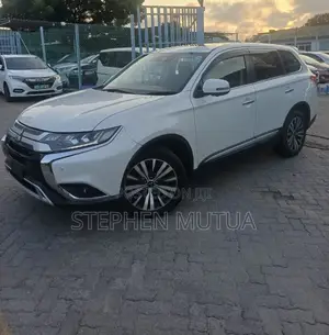 Mitsubishi Outlander SE AWC 2019 White