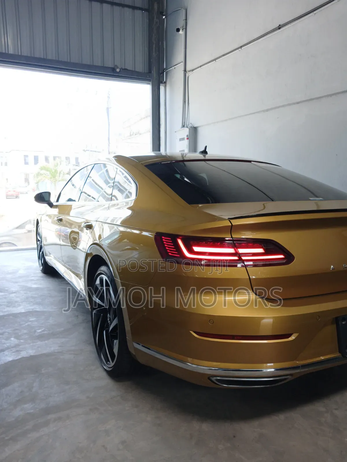Volkswagen Arteon 2020 Burgundy