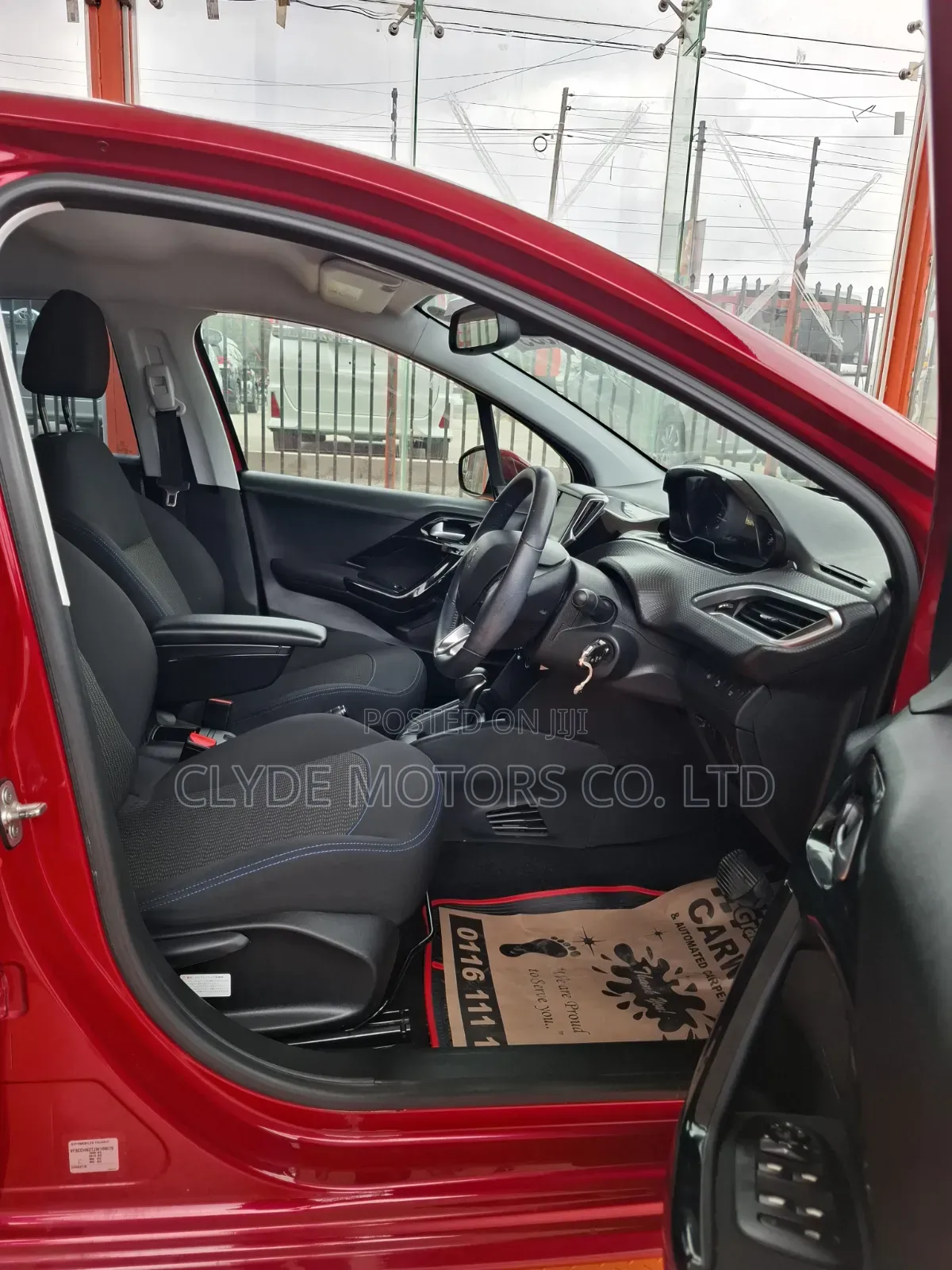 Peugeot 208 2019 Red