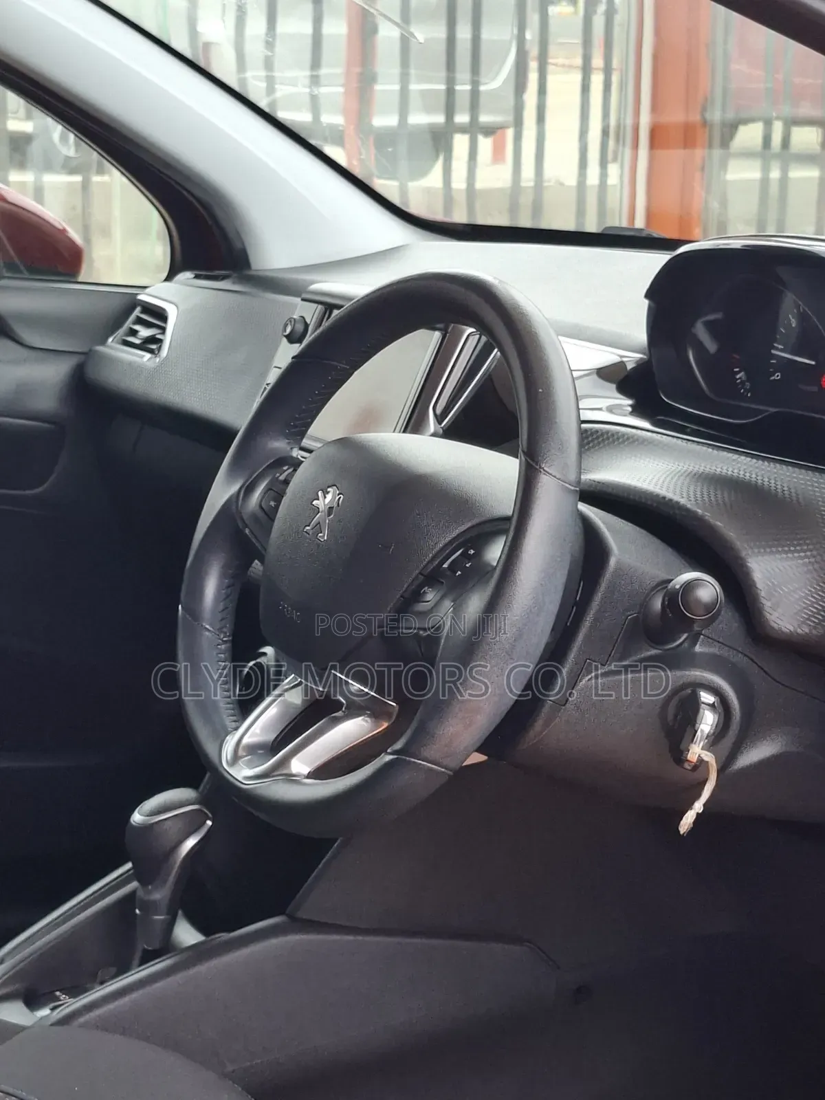 Peugeot 208 2019 Red