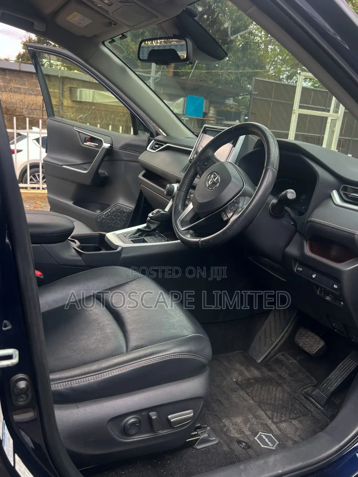 Toyota RAV4 2019 Blue