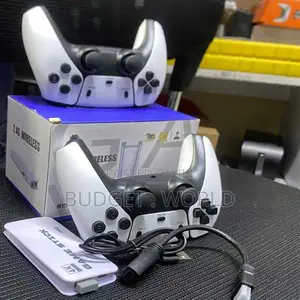 High-Quality 2.4G Wireless Controllers–20000 M15 Game Stick 4K Console