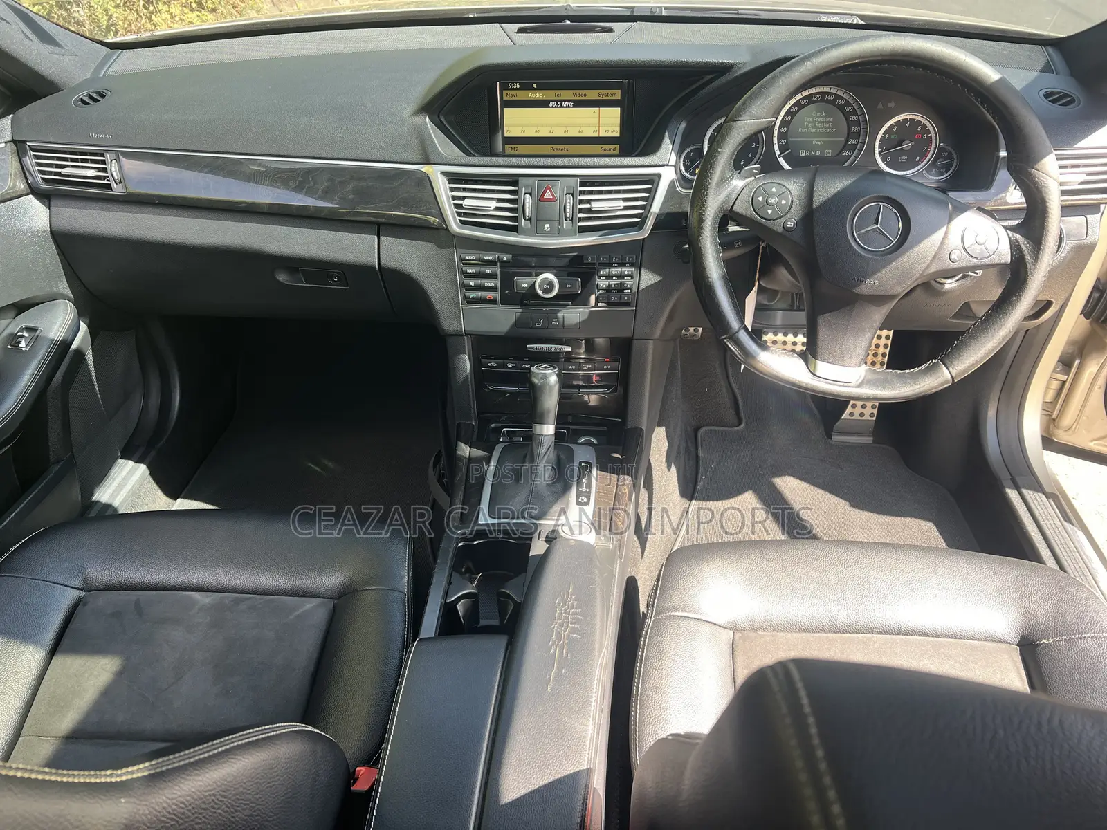 Mercedes-Benz E250 2011 Gold