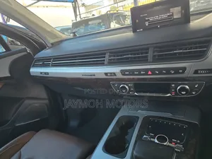 Audi Q7 2020 Black