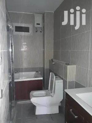 3 Bedrooms Flats For Sale
