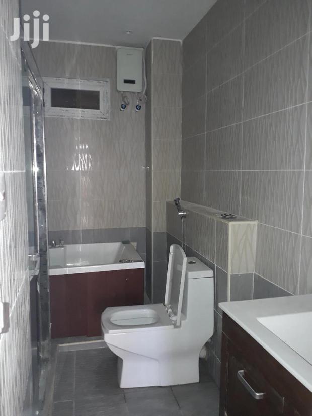 3 Bedrooms Flats For Sale - thumbnail 4