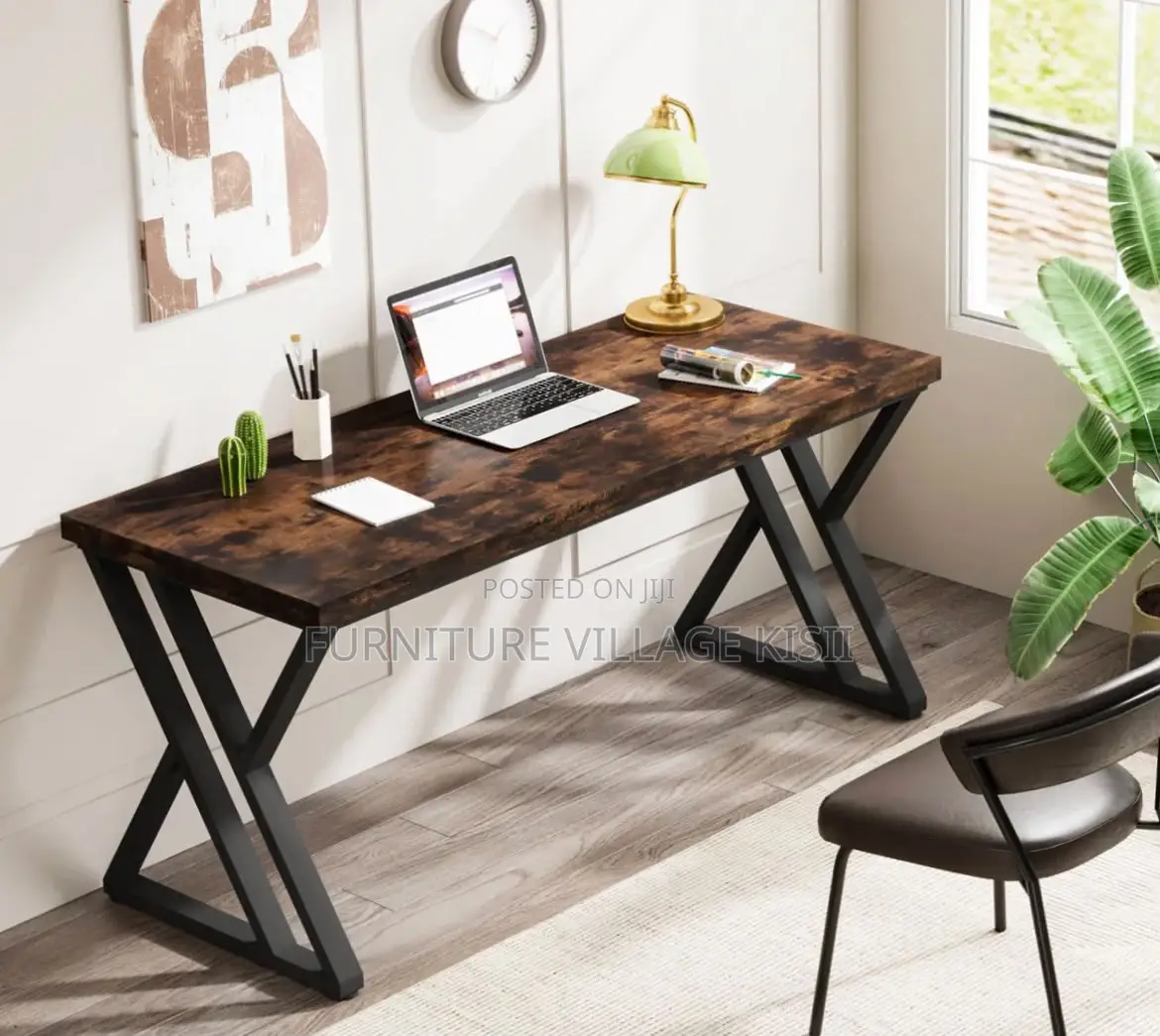 Generic Luxury Home/Office Desk
