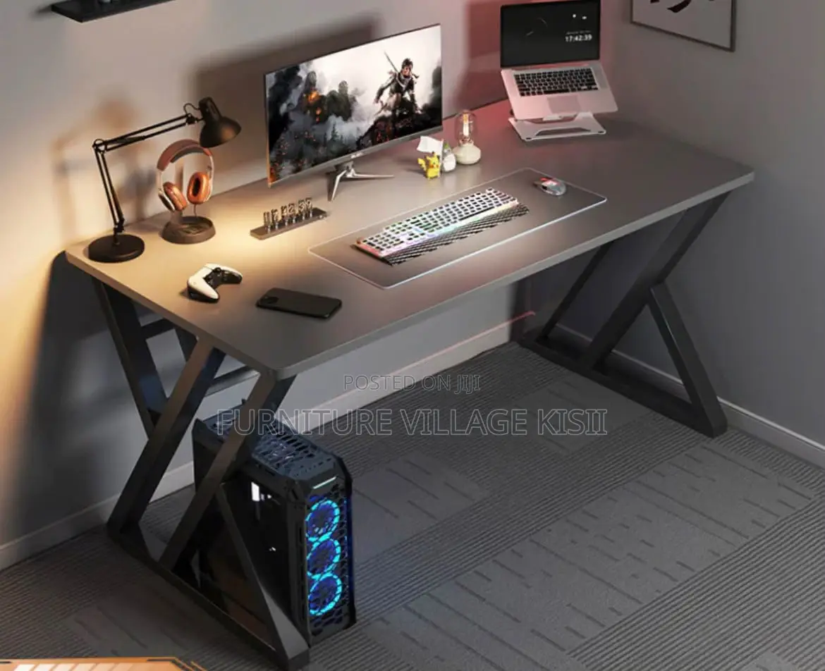 Generic Luxury Home/Office Desk