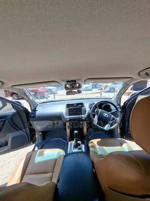 Toyota Land Cruiser Prado 2011 Gray