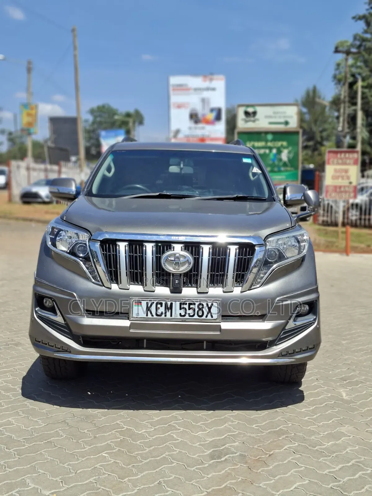 Toyota Land Cruiser Prado 2011 Gray