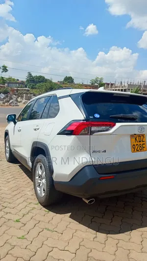Toyota RAV4 2019 White