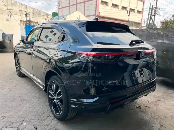 Honda Vezel 2021 Matt Black