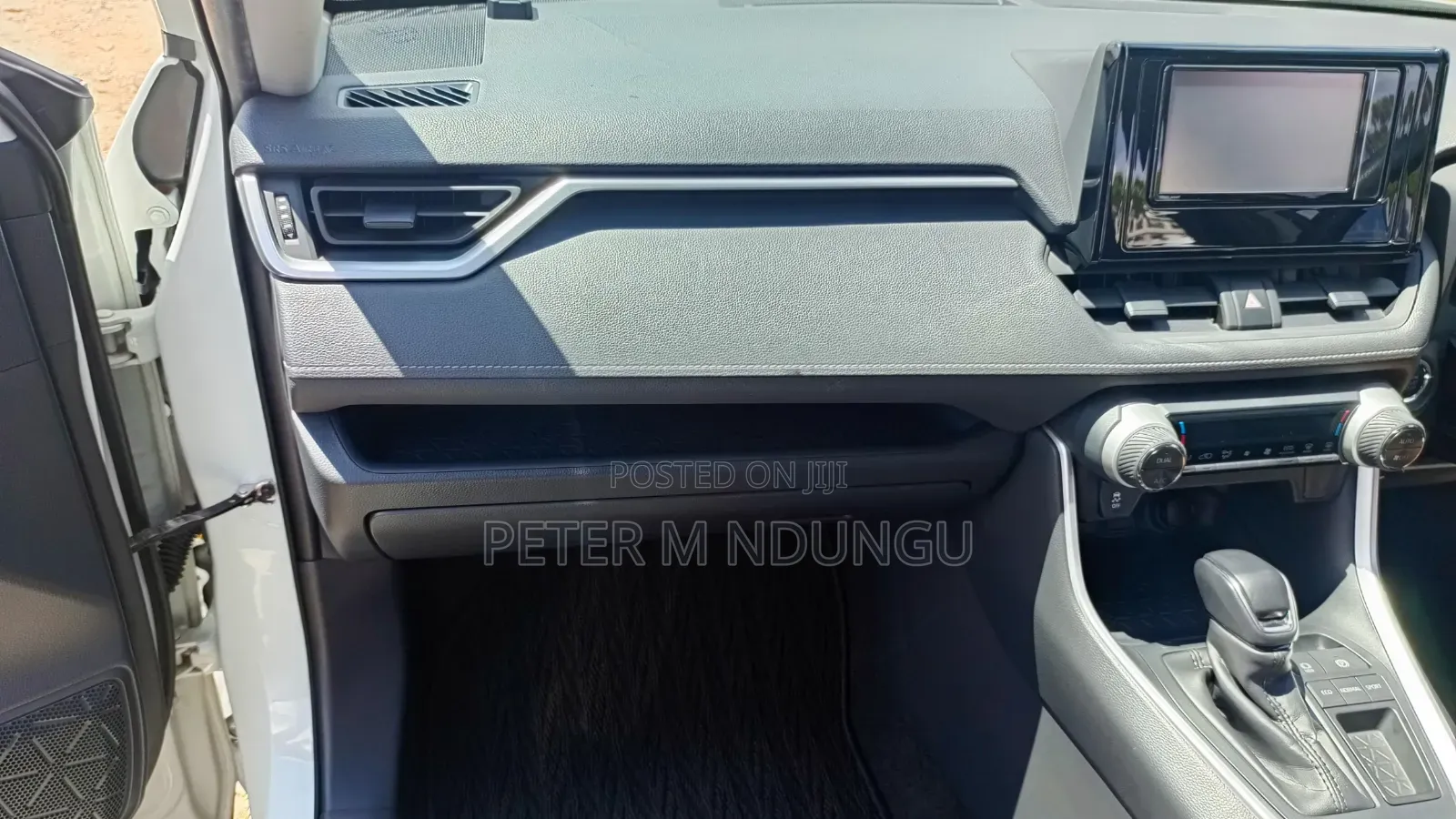 Toyota RAV4 2019 White