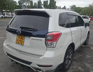 Subaru Forester 2018 Off white
