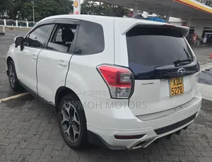 Subaru Forester 2018 Off white