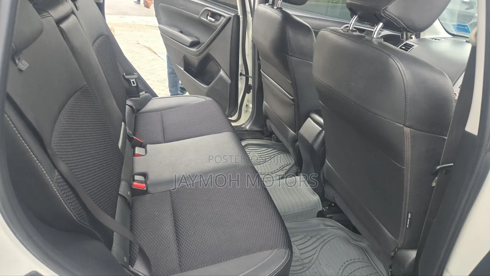 Subaru Forester 2018 Off white