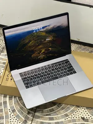 Laptop Apple MacBook Pro 2019 32GB Intel Core i9 SSD 1T