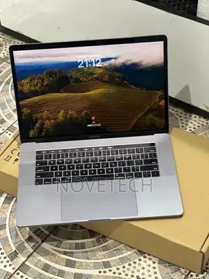 Laptop Apple MacBook Pro 2019 32GB Intel Core i9 SSD 1T
